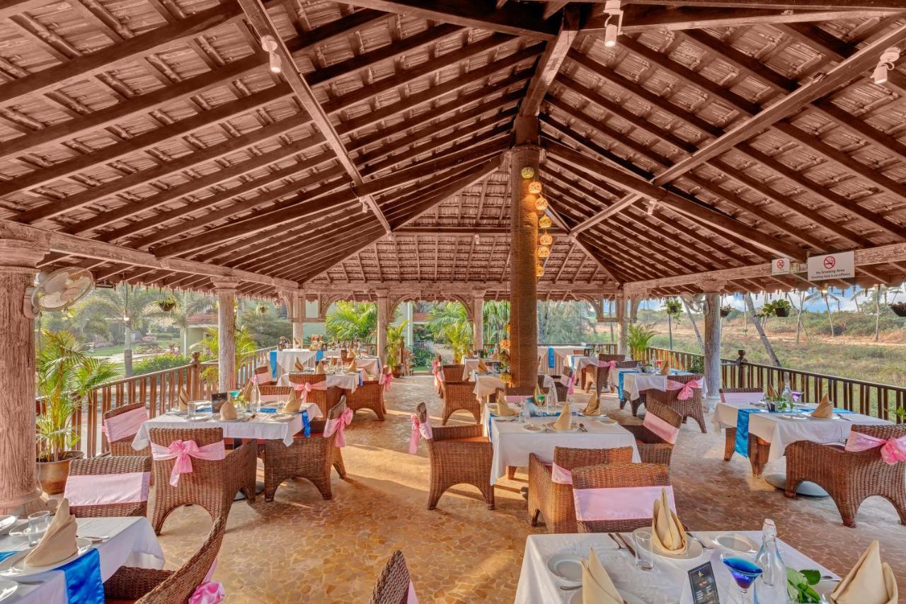 Club Mahindra Acacia Palms Hotell Colva Eksteriør bilde